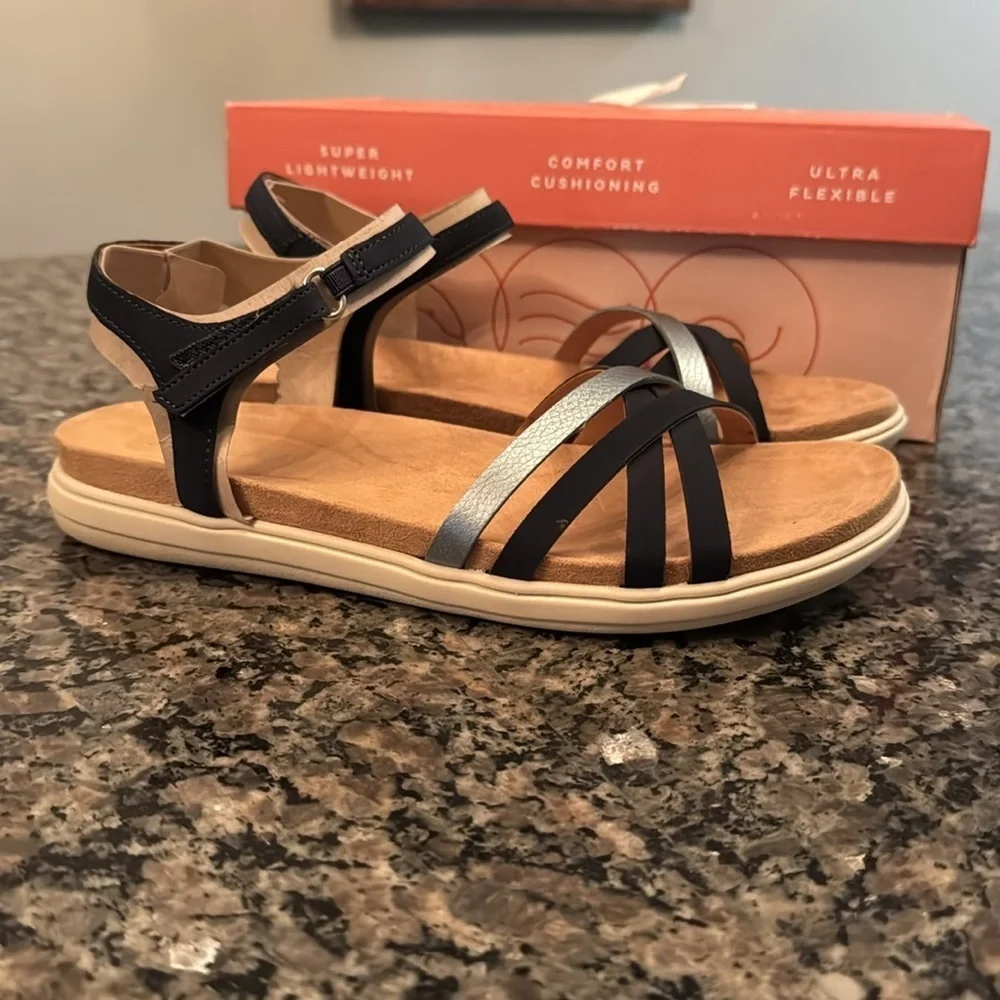 Easy spirit bottle 3 dark blue ankle strap comfort sandal NIB 7.5